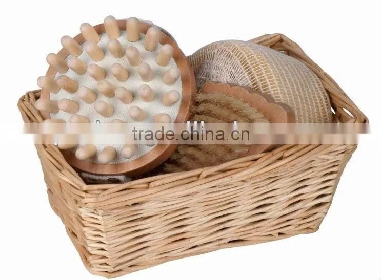 2013 Woven Basket Bath Gift Set