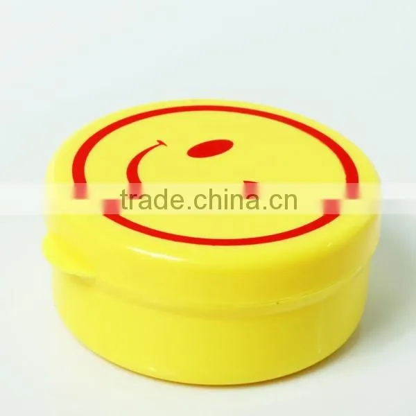 Small enough to fit inside your pocket Portable Plastic Collapsible Travel Cup