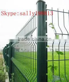 RAL6005 powder coated 5mm wire welded 4 bending mesh panels 2.5x1.63m 50x200mm aperture sqaure post fencing