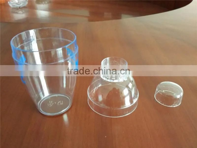 7 oz Mini Cocktail Shaker with cover and strainers