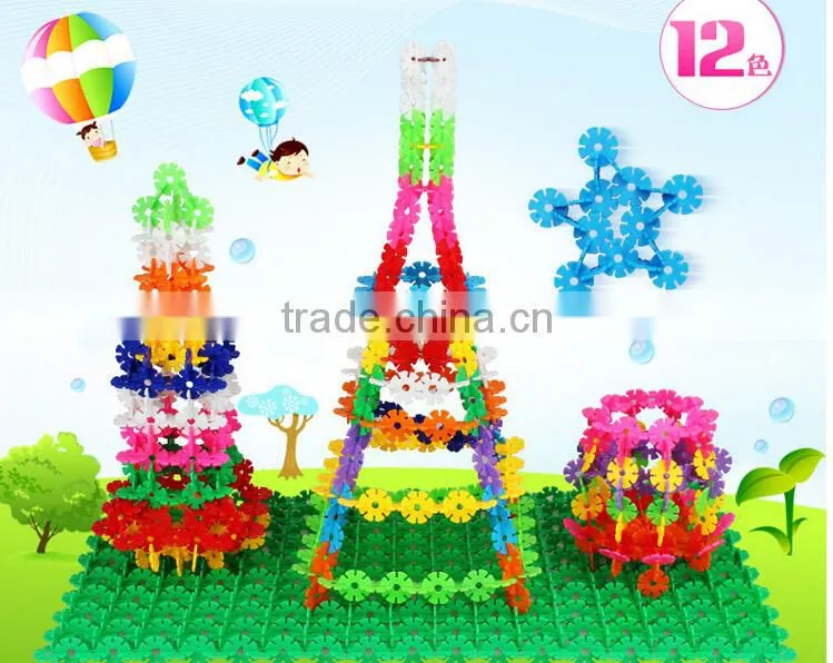 Snowflake Building Blocks Toy
