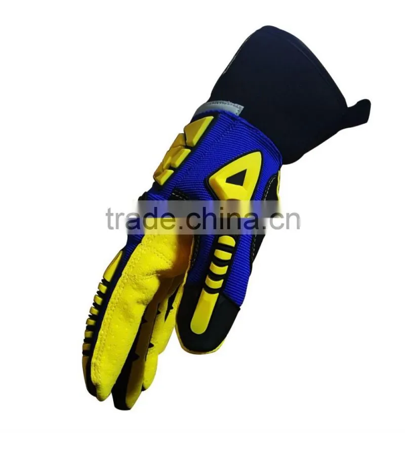 EN388 4242 winter cold weather breathable PVC dots Anti Slip Hipora insert oil and gas high impact safety gloves