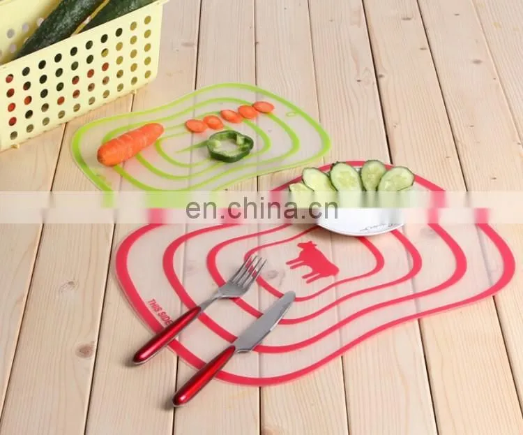 Customized logo PP Kitchen Flexible Cutting Board