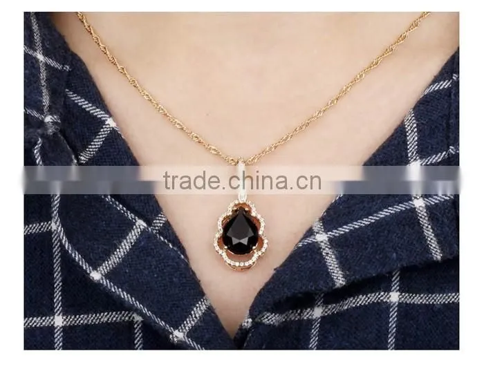 oem product fancy design pendant rhinestone necklace