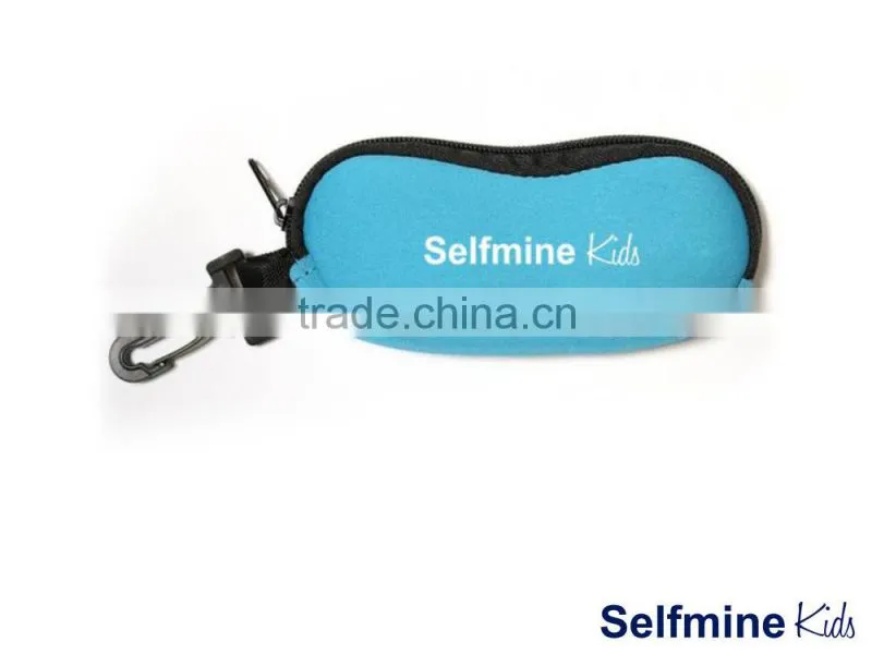 Custom neoprene eyewear case sport boating sunglasses holder pouch with carbiner