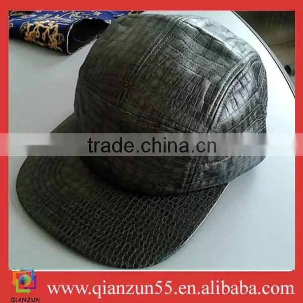 New style black Leather metal logo 5 panel cap Visor Camp 5 Panel Adjustable Hat Cap the misfit