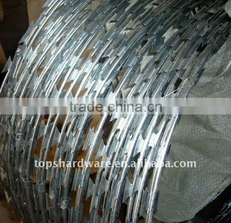 BTO-22 cross type military razor barbed wire fence