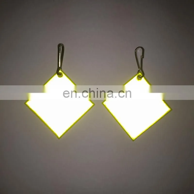EN71 Gifts Promotion customized reflective key chain