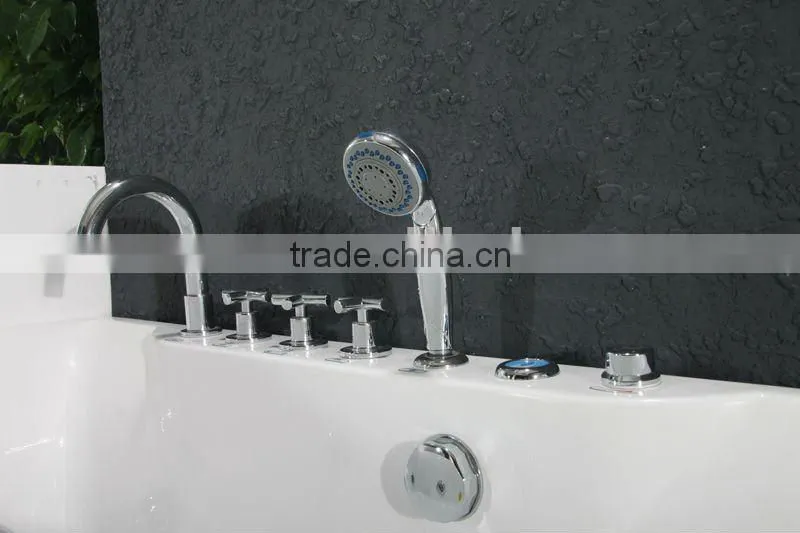 Indoor one person hot tub