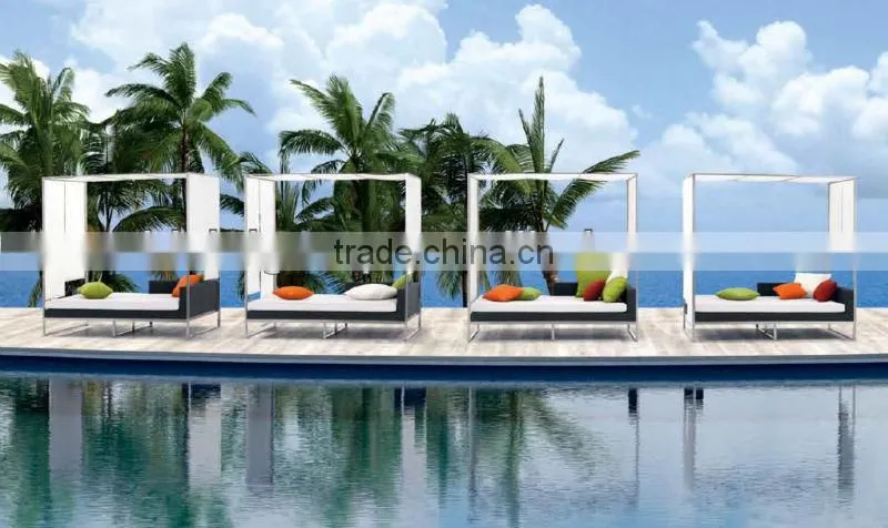2016 New Leisure PE Rattan Sofa Bed Outdoor Furniture Garden Daybed