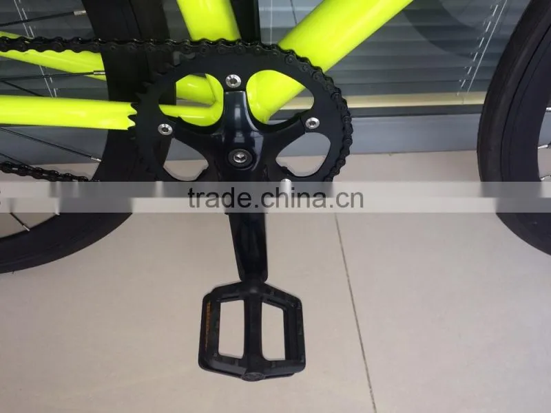 Aluminum fixed gear bike with carbon fork