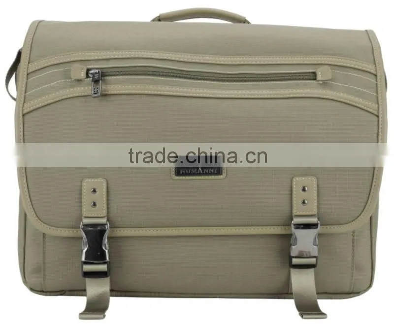 fashion new stylish waterproof and durable nylon waterproof messenger bag for men