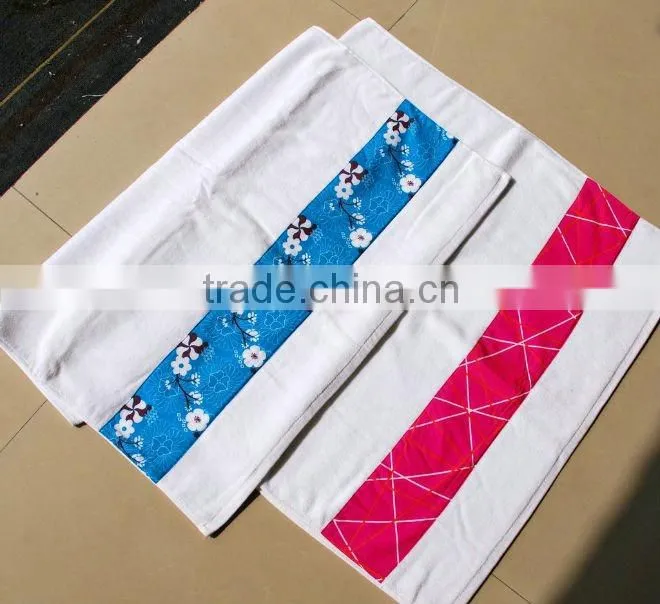 affixed cloth towels