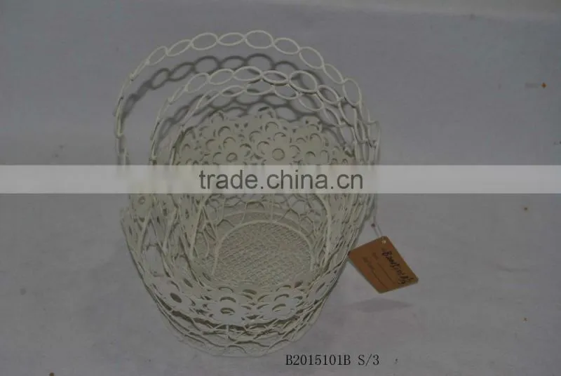 Round metal gift basket with a handle for wedding decoration