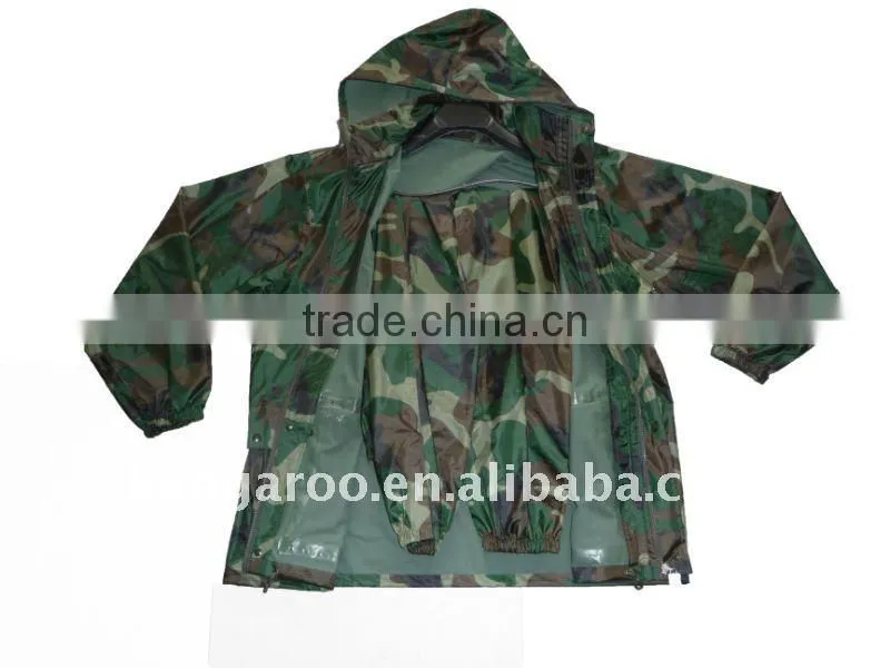 BLUE /Yellow / black 190T nylon with PVC coating rainsuits