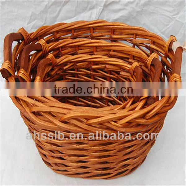 wicker garden planter