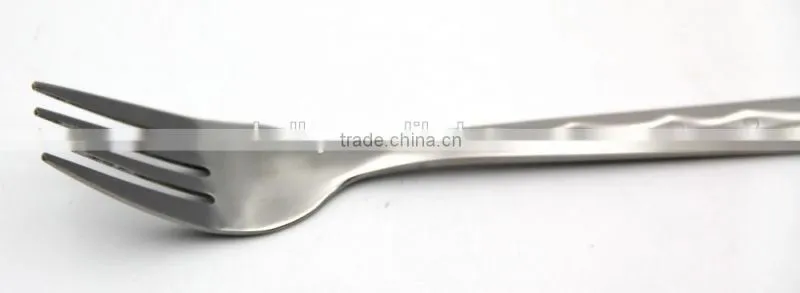 China safe stainless steel fork for eating cupcake