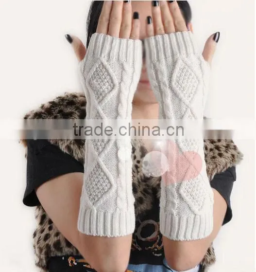 Japan 100% Acrylic Knitted Gloves