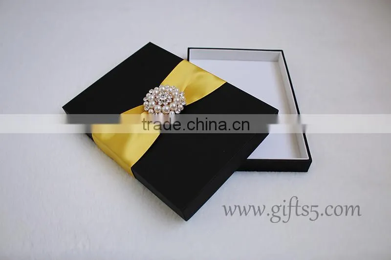 Gorgeous Handmade Luxury silk invitation boxes fow wedding