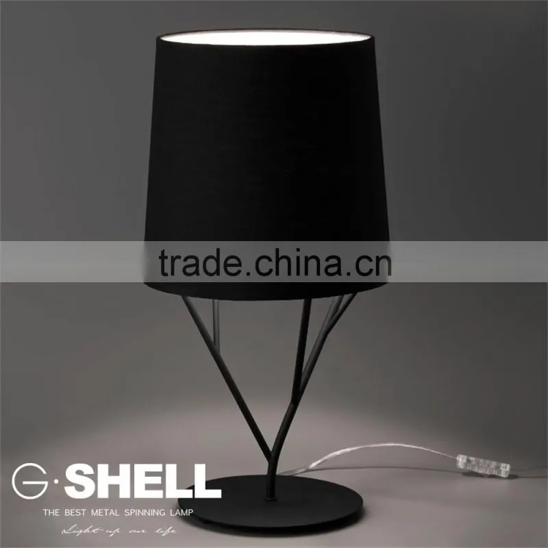 Contemporary classic style metal decoration hotel table lamp