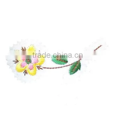 high quality felt fabric flower embroidery patch/badge