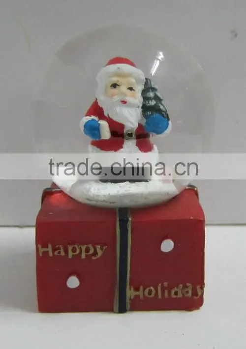 Small snow globe with resin base