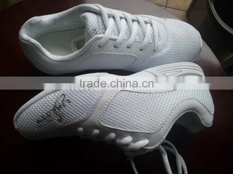 Pure white unisex Cheerleading dance shoes soft durable sole athletic training dancing shoes