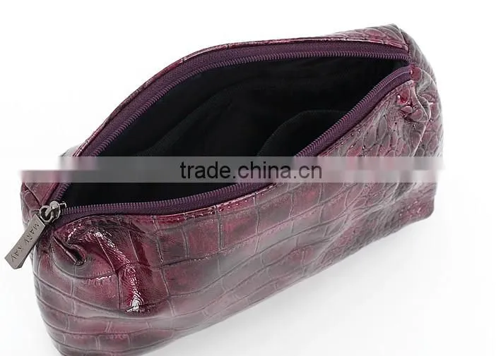 Square garnet-red alligator pattern PU cosmetic bag with compartments