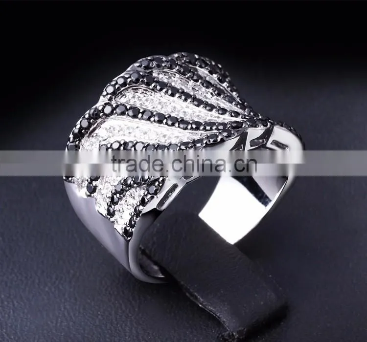 Super Deal Micro Setting Cubic Zirconia Black White Punk Contrast CZ Wedding Ring