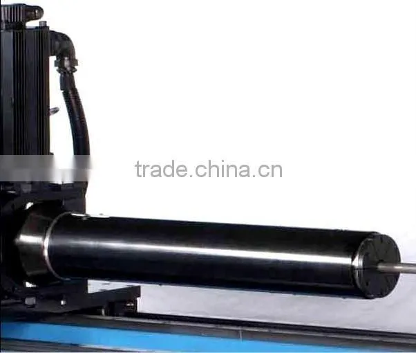 CNC pipe bending machine