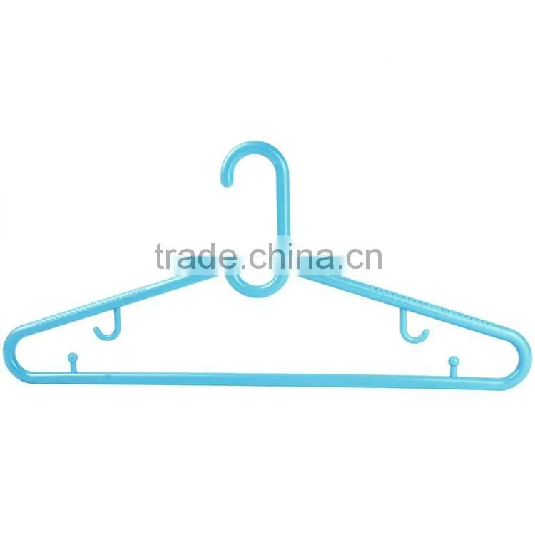 2 hooks,big blue plastic cloth hanger