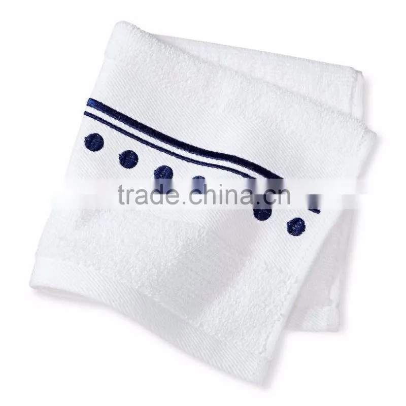 Affinity soft white jacquard bath towel stock