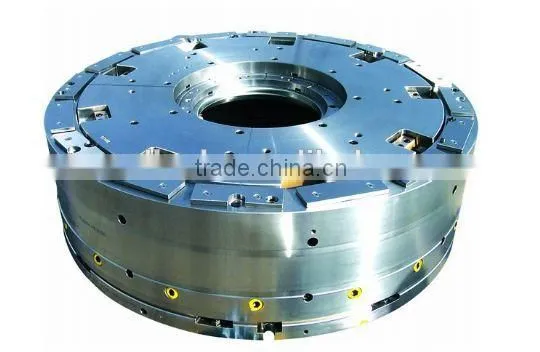 Segmented molds for PCR and TBR radial tires
