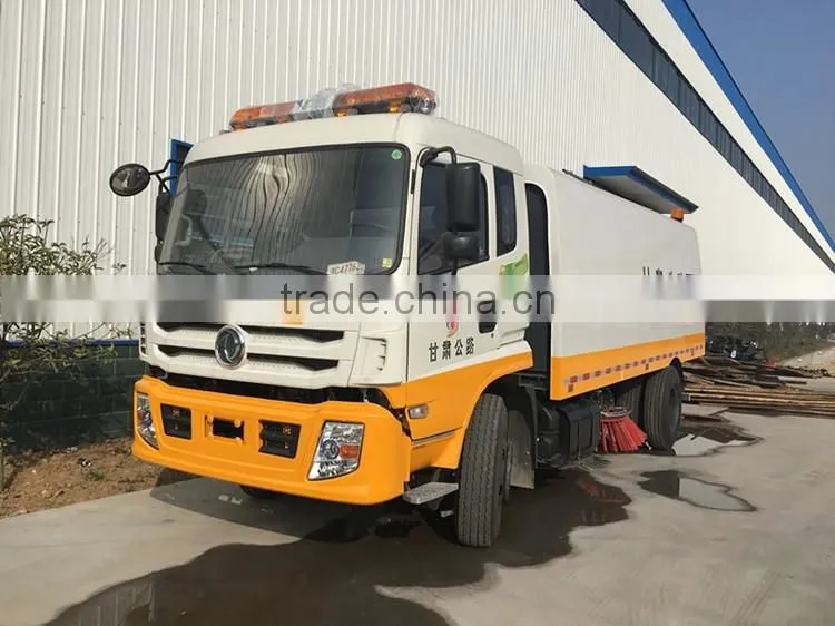 High performance Dongfeng 4x2 vacuum road sweeper truck