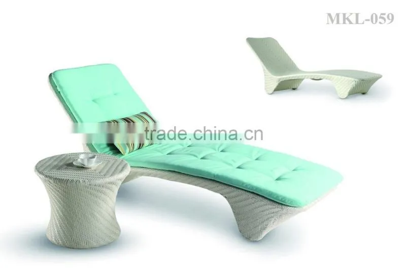 Hot Sale Outdoor Rattan Wicker Sun Lounger furniture