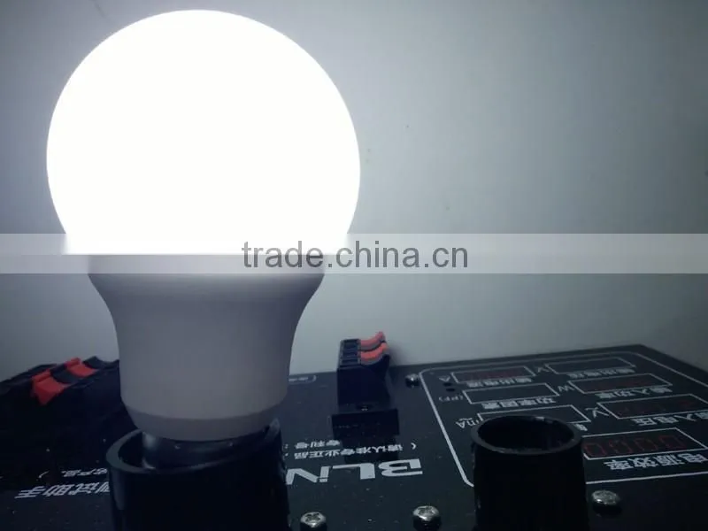 LED light bulb 9W E27 A60 LED lighting bulb led white light bulb with 26pcs LED chips