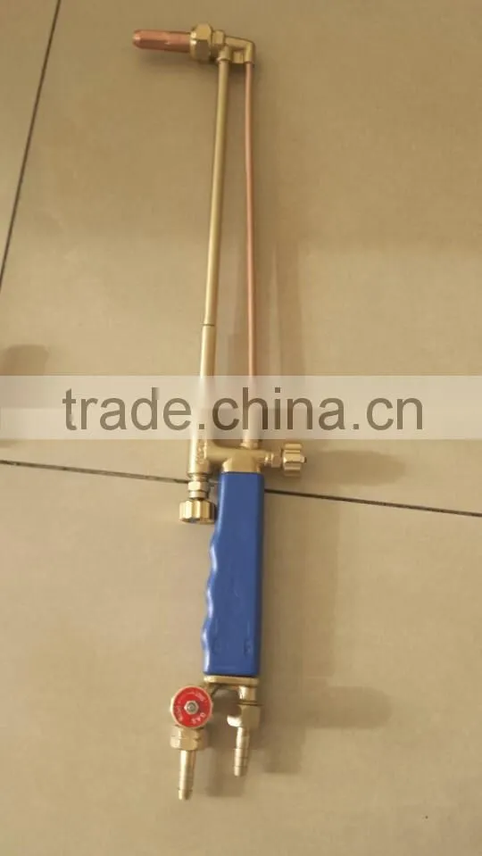 Oxygen and acetylene cutting torch