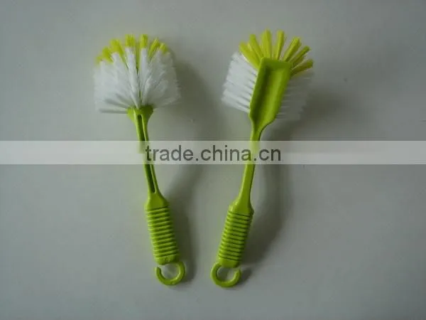 Professional plastic dish brush