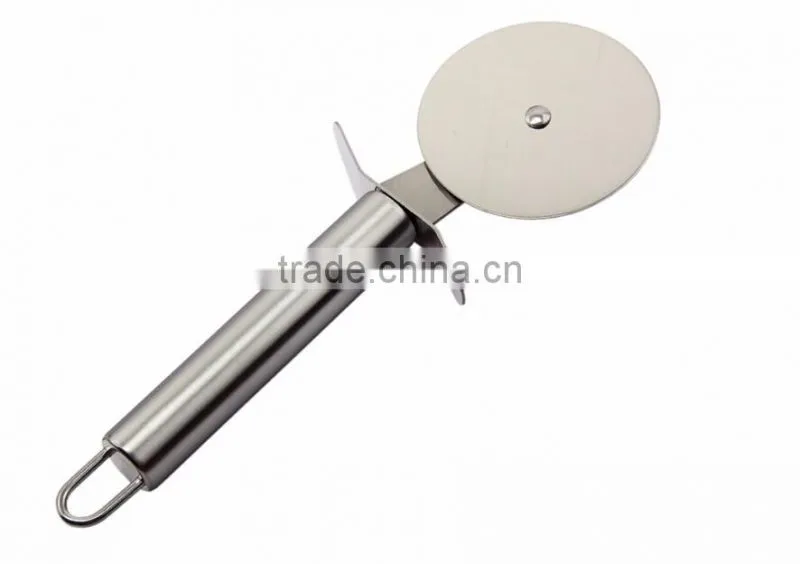 stainless steel pizza cutter/pizza knife with plastic handle