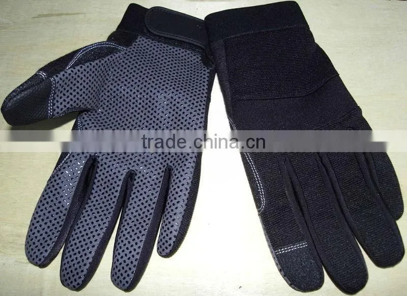 Black Liner Glove Touchscreen