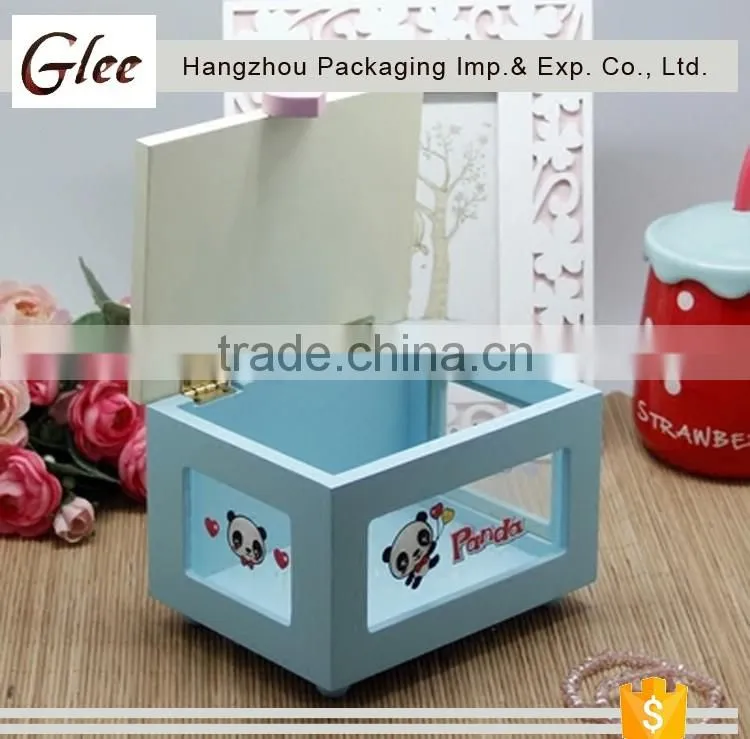 Marvelous elegant lovely wooden jewellery box
