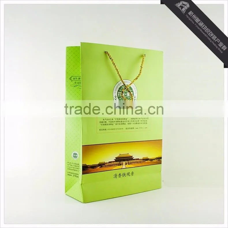 China Factory Fashion Design Paper Shopping Bags with Logo