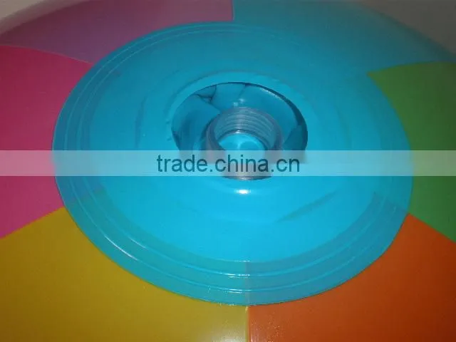 Inflatable sprinkler beach ball, pvc sprinkler beach balls for kids play