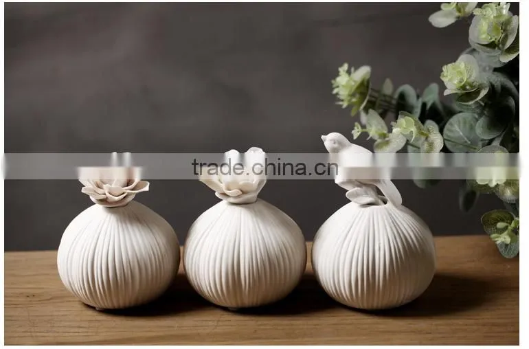 2016 jingdezhen Professional China Manufacturer white vase different type for home decor