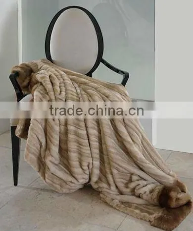 HSTH046 'Chateau' Faux Fur Throw