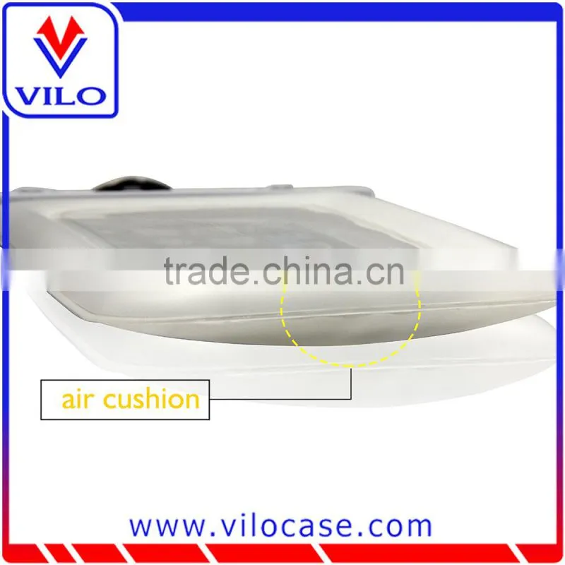 Floating protective waterproof pouch for all smart phones