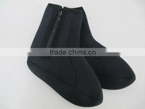 Waterproof neoprene water sport socks
