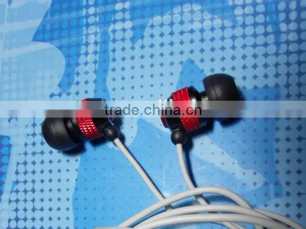 New Model Latest headphone headset earphone with metal decorative