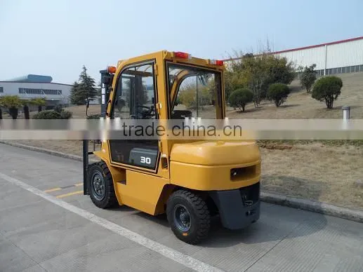 the National Day promoptions 2.5ton petrol forklift truck