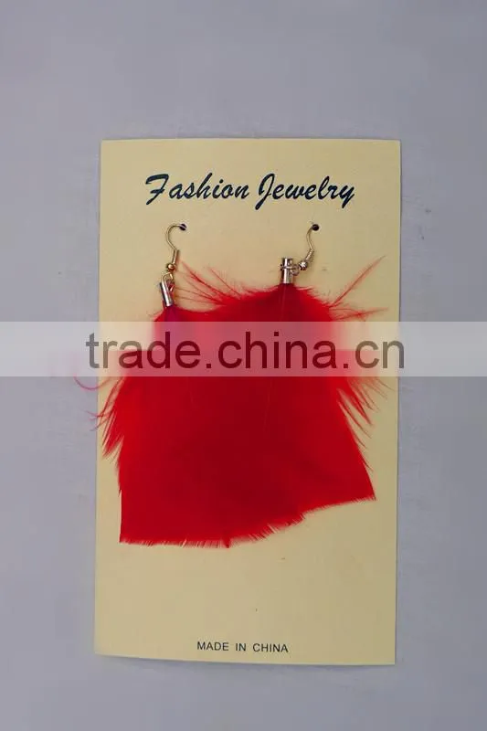 The fancy elegent feather eardrop